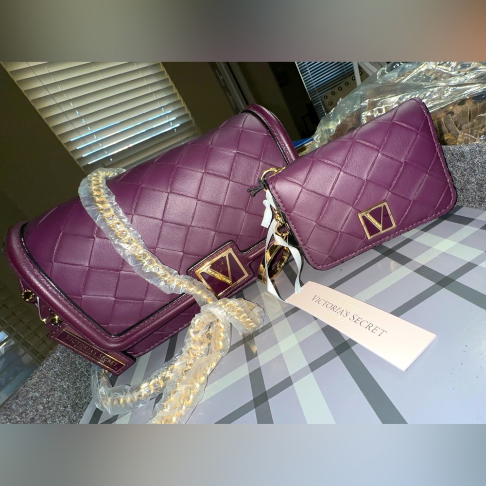 Victoria’s Secret The Victoria Mini Shoulder Bag &  Foldable Card Case NWT